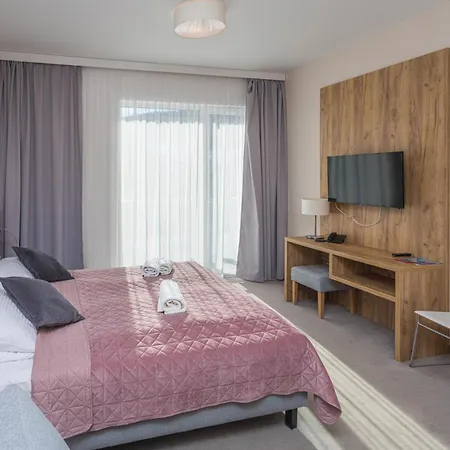 Czarna Gora 107 Siena