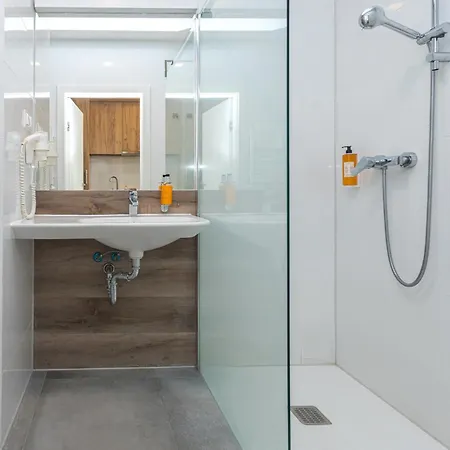 Czarna Gora 107 3* Siena