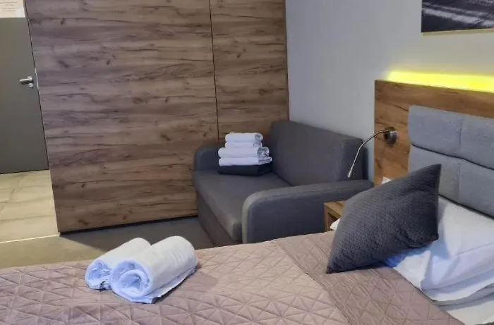 Apartment Czarna Gora 107 3*